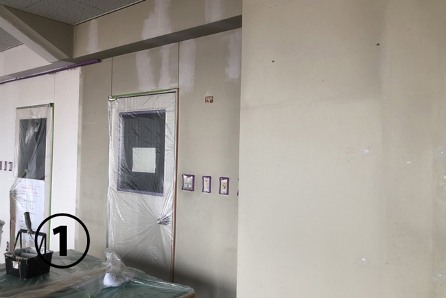 事務室内天井並びに壁面、塗装修繕工事